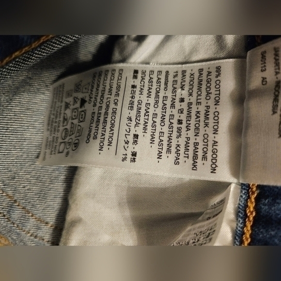 Levi's Ribcage Shorts - Picture 6 of 6